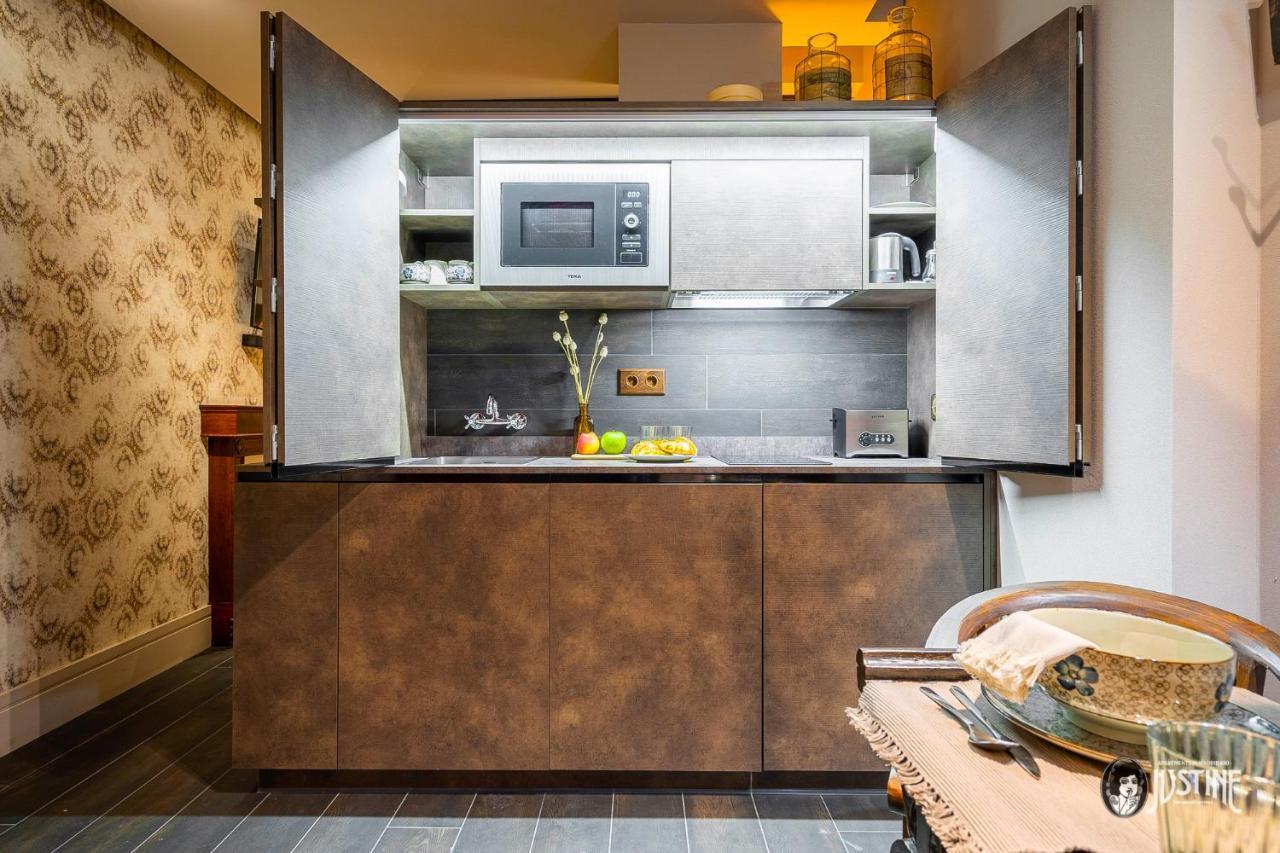 Suite Opium Den By Justine Apartments Apartamento Turistico En Madrid Rio Ngoại thất bức ảnh
